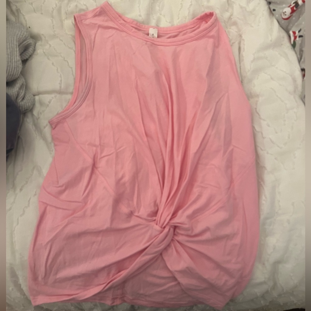 Lululemon tank top.